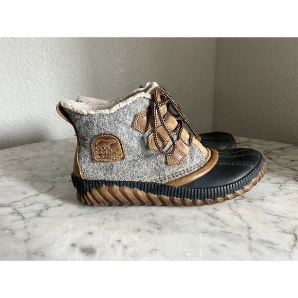 Sorel Womens Out N About Plus Felt Boots Size 6 Duck Booties Waterproof - Picture 1 of 7